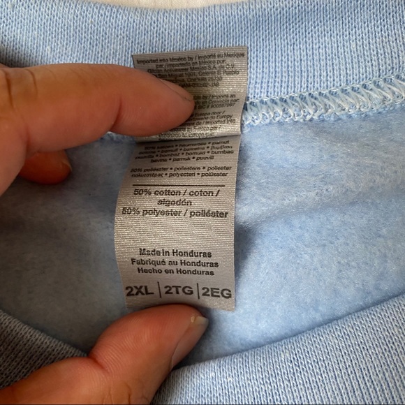 Vintage Oversized Crewneck Sweatshirt - Picture 7 of 9